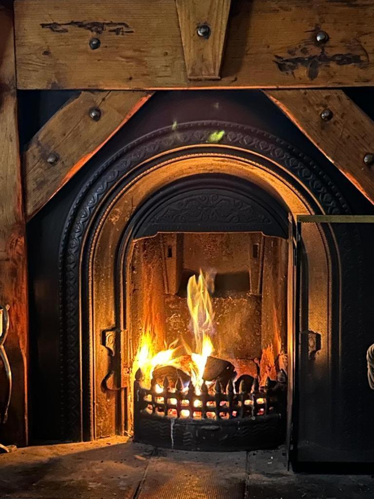 Cosy Cottage With Sea & Mountain Views Carnlough Esterno foto